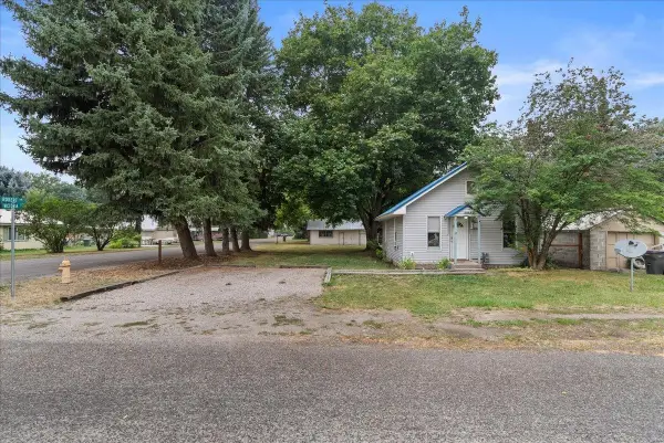 208 S Victoria St, Chewelah, WA 99109