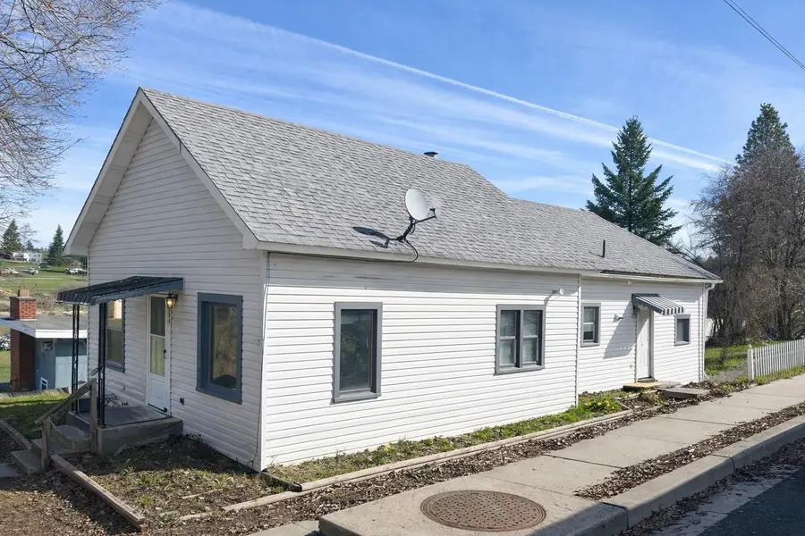 204 N Howard St, Tekoa, WA 99033 - #2