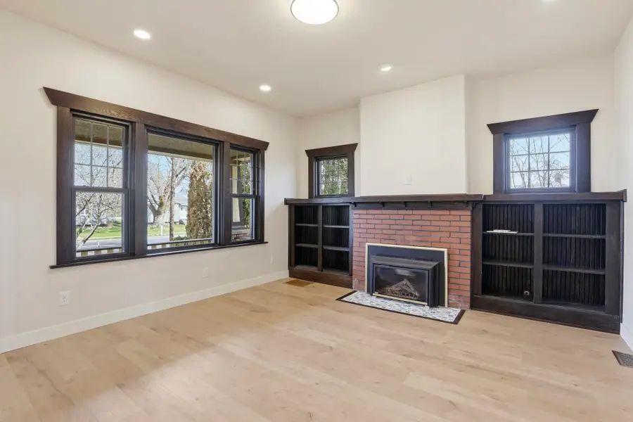 1930 E Marshall Ave, Spokane, WA 99207 - #3