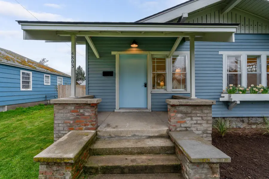 4803 N Adams St, Spokane, WA 99203 - #2