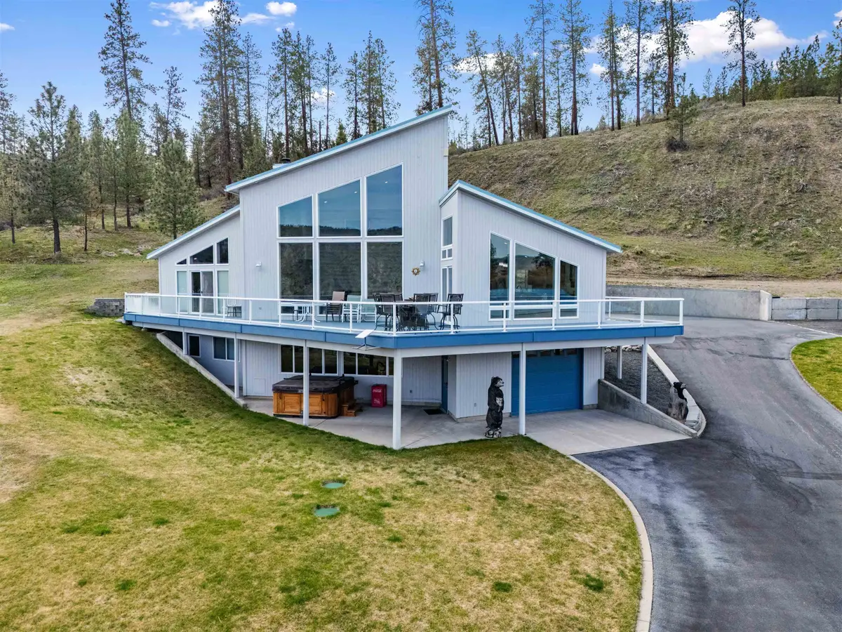 16540 & 16548 Whitelaw Rd. E, Wilbur, WA 99185 - #1