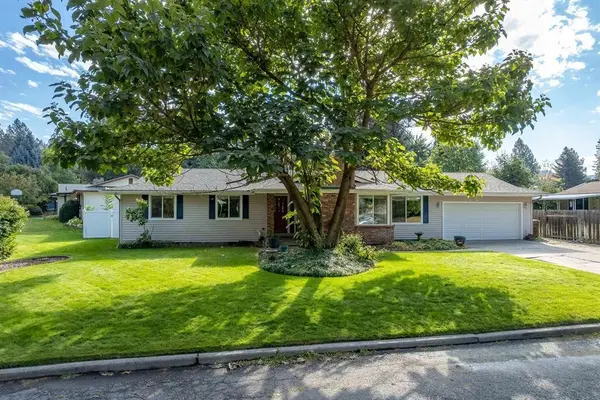 9728 N Woodridge Dr, Spokane, WA 99208