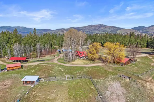 2643 Clugston Onion Creek Rd, Northport, WA 99157