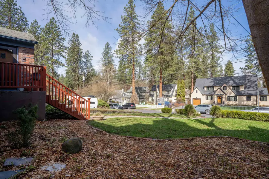 1110 E 19th Ave, Spokane, WA 99203 - #3