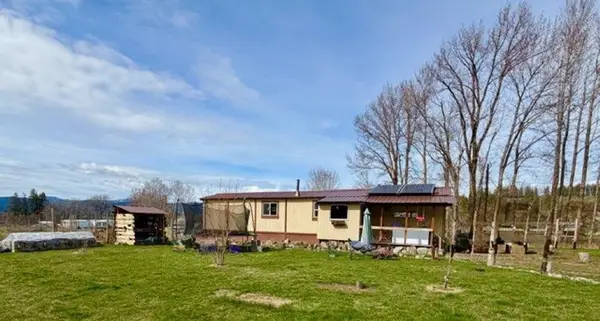 2446 C Pleasant Valley Rd, Rice, WA 99167