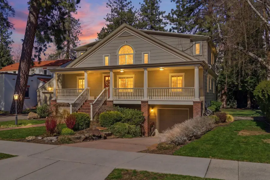 1215 E Overbluff Rd, Spokane, WA 99203 - #2