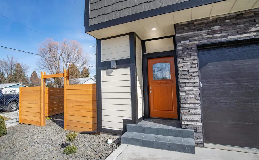 324/328 N Moen Ln, Spokane Valley, WA 99016 - #3