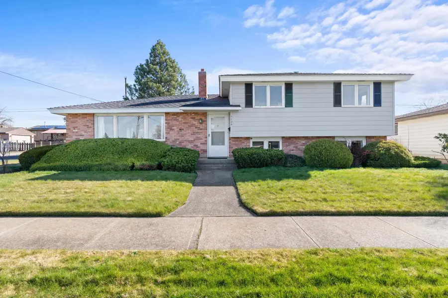 5724 N Fleming St, Spokane, WA 99205 - #2