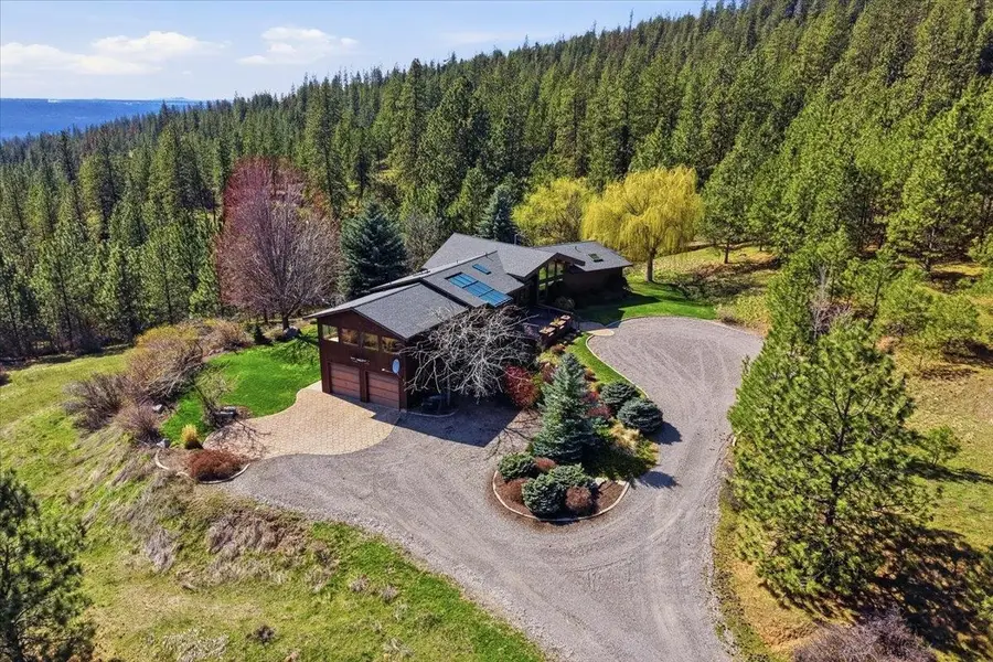 8206 W Bernhill Rd, Spokane, WA 99208 - #3