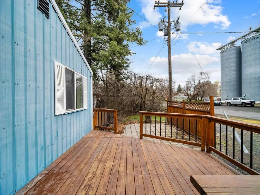 205 E Brewster St, Fairfield, WA 99012 - #3