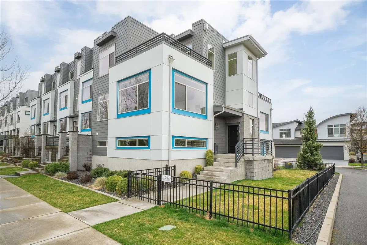 2023 W Summit Pkwy Ave, Spokane, WA 99201 - #1