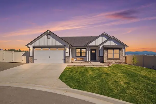 1500 S Moen Ct, Greenacres, WA 99016