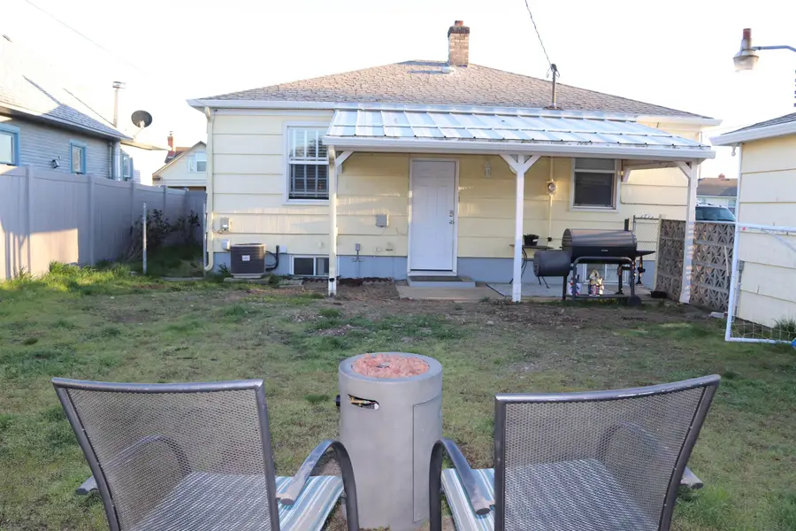 1321 E Gordon Ave, Spokane, WA 99207 - #3