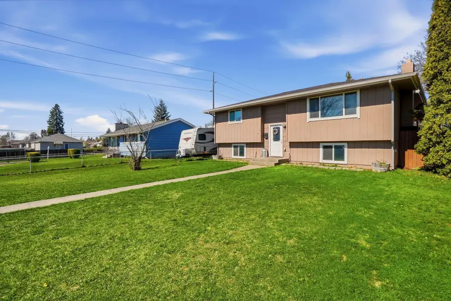 1409 E Gordon Ct, Spokane, WA 99207 - #2