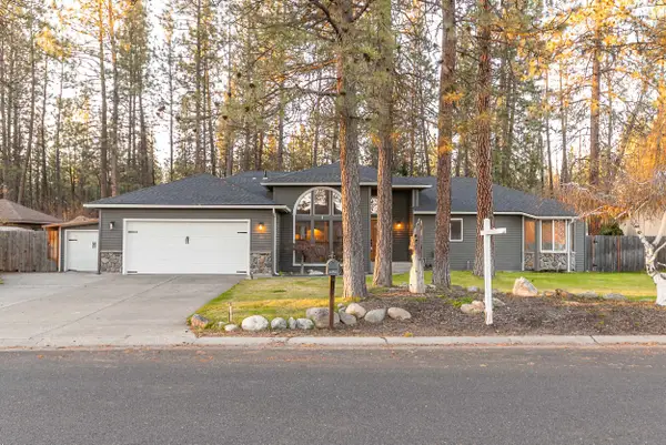 7204 W Kendick Ave, Nine Mile Falls, WA 99026