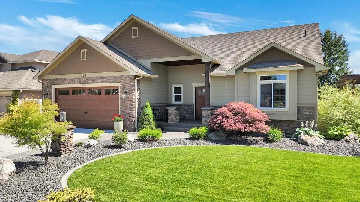 202 E Alexa Ct, Spokane, WA 99208 - #1