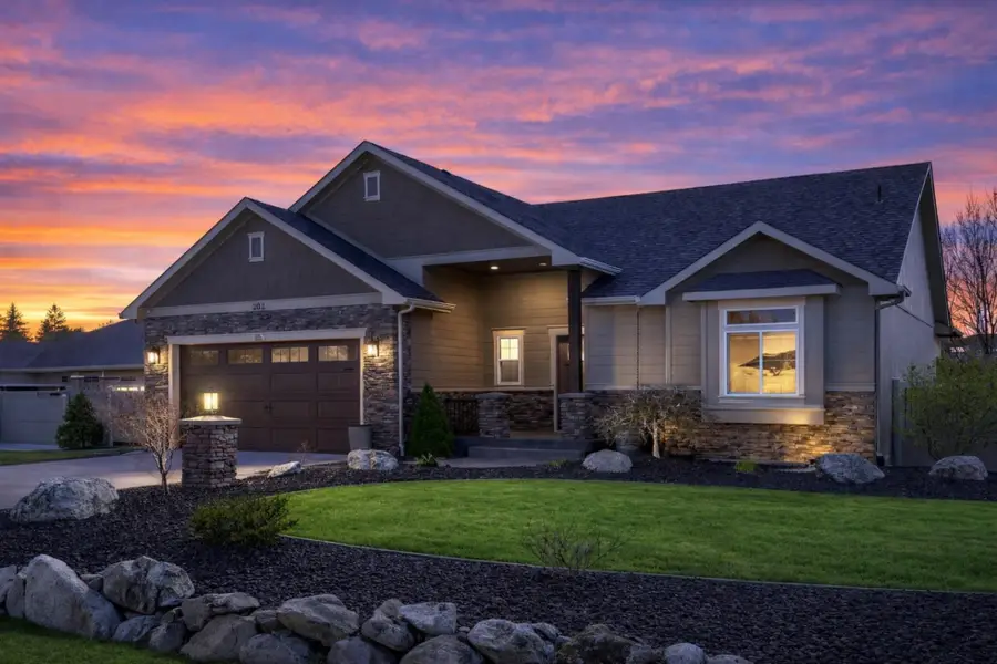 202 E Alexa Ct, Spokane, WA 99208 - #3