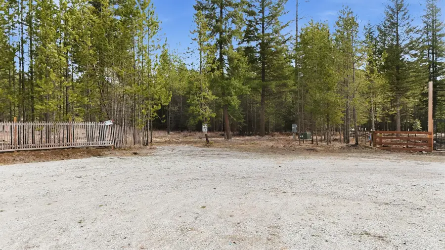 102 Fox Ln, Newport, WA 99156 - #2