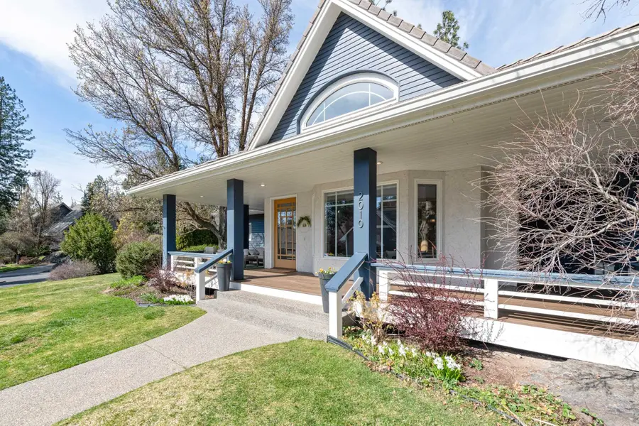 2010 E Overbluff Ct, Spokane, WA 99203 - #2