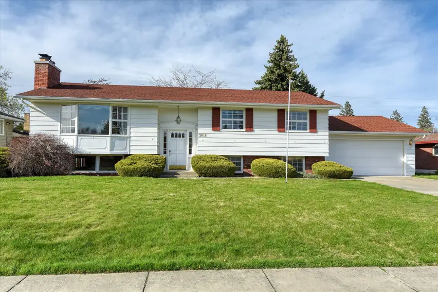 2016 W Courtland Ave, Spokane, WA 99205 - #3