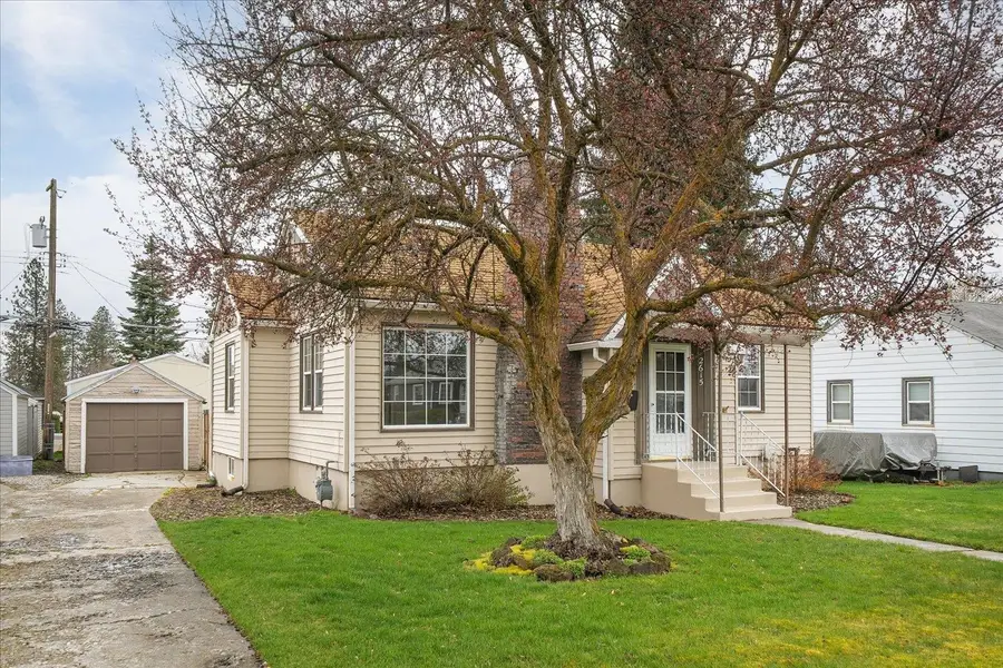2615 W Walton Ave, Spokane, WA 99205 - #3
