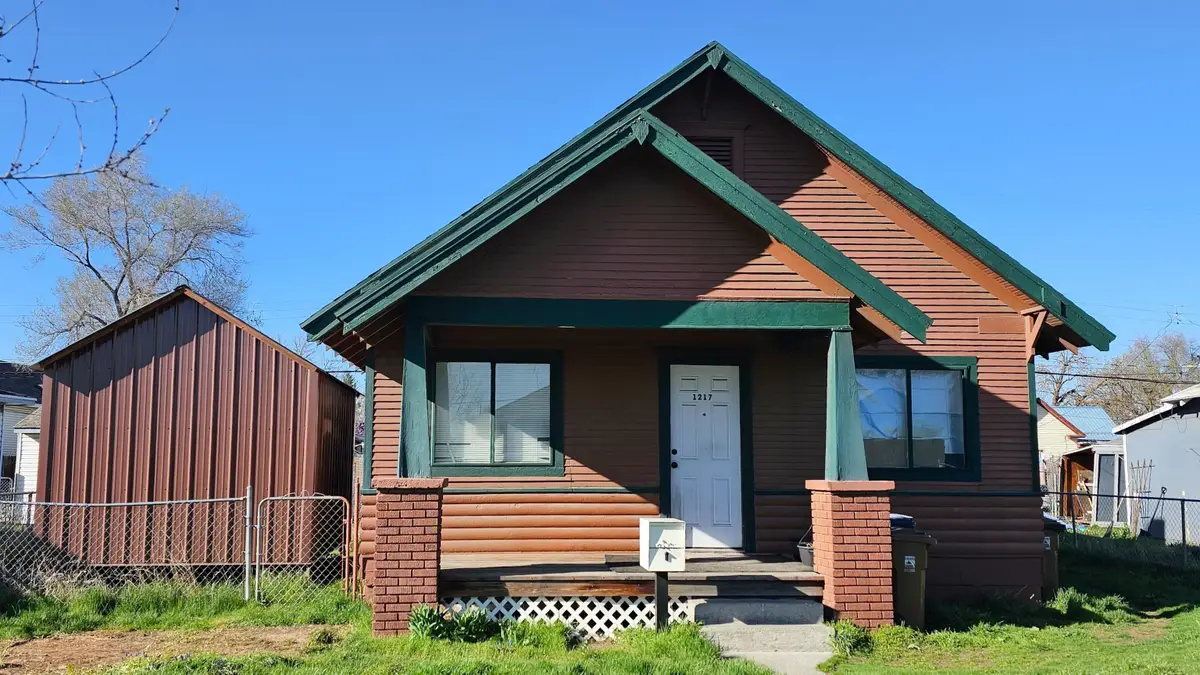 1217 E Wellesley Ave, Spokane, WA 99207 - #1