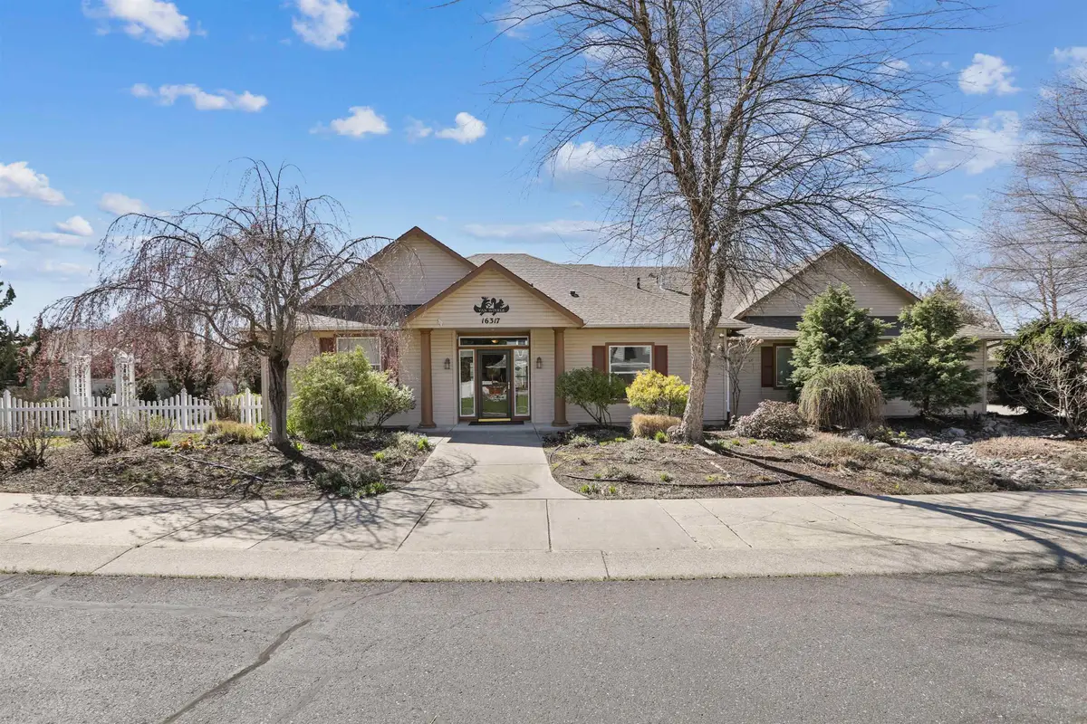 16317 N Mckinnon Ln, Colbert, WA 99005 - #1