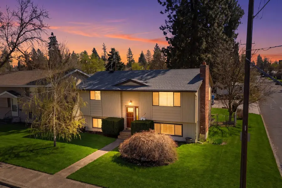 3433 W. Wellesley Ave Ave, Spokane, WA 99205 - #2