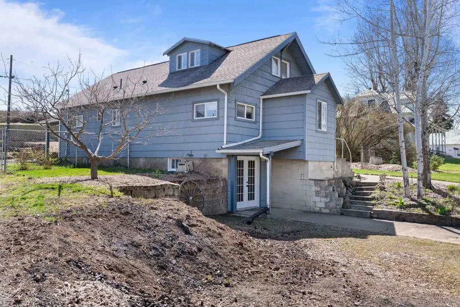 209 S Josephine Ave, Rosalia, WA 99170 - #2