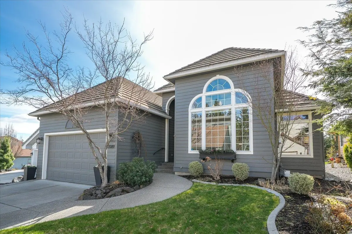 2089 S Parkwood Cir, Spokane, WA 99223 - #1
