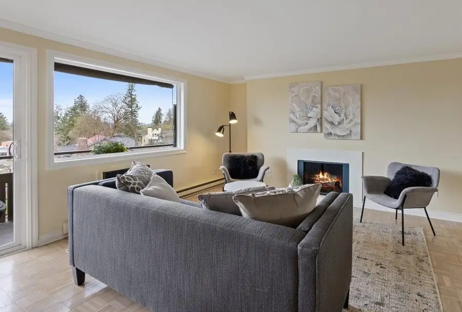 844 W Cliff Dr #103, Spokane, WA 99204 - #2