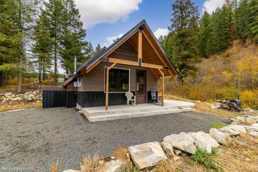 8 Camden Rd, Elk, WA 99009 - #2