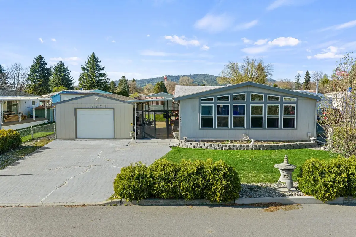 18821 E Montgomery Dr, Otis Orchards, WA 99027 - #1