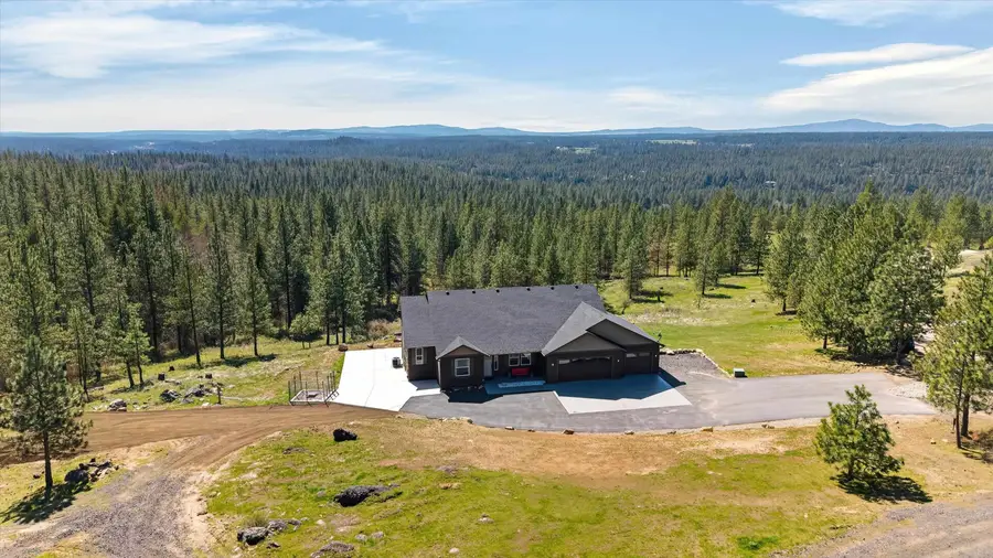 6528 E Robin Ln, Chattaroy, WA 99003 - #2