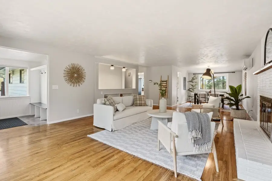 10324 N College Cir, Spokane, WA 99218 - #3