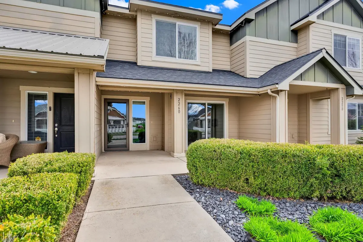 2260 N Country Vista Blvd, Liberty Lake, WA 99019 - #1