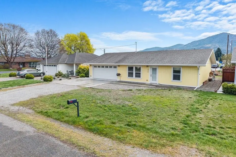 430 E 9th Ave, Kettle Falls, WA 99141 - #1