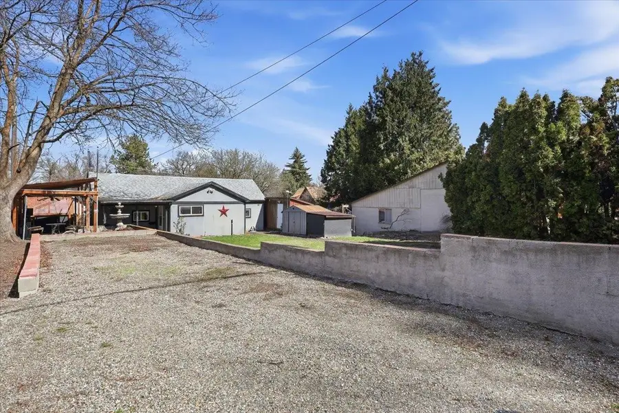 1103 E 12th Ave, Spokane, WA 99202 - #2