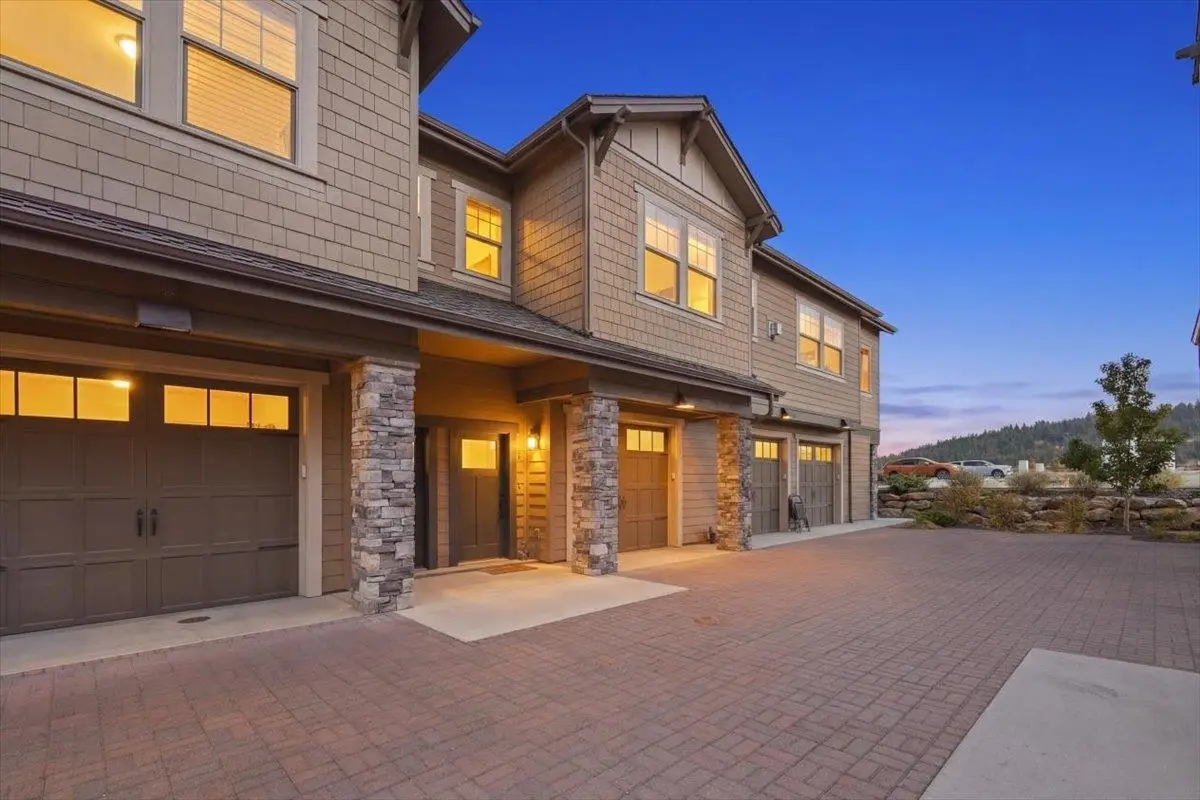 24493 E Pinnacle Ct #Unit E, Liberty Lake, WA 99019 - #1