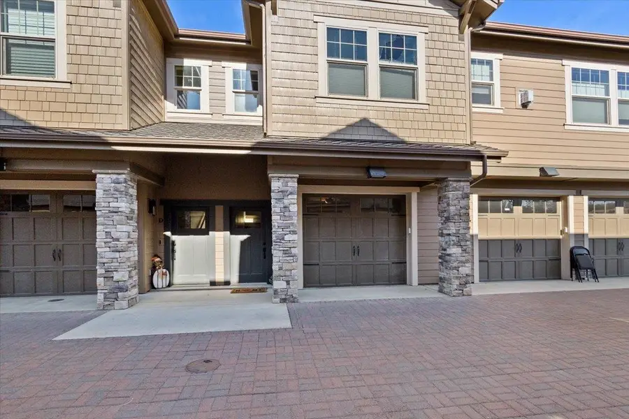 24493 E Pinnacle Ct #Unit E, Liberty Lake, WA 99019 - #3