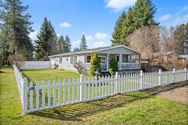 116 E C St, Deer Park, WA 99006