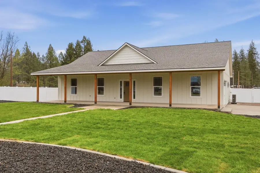 25720 N Yale Rd, Chattaroy, WA 99003 - #2