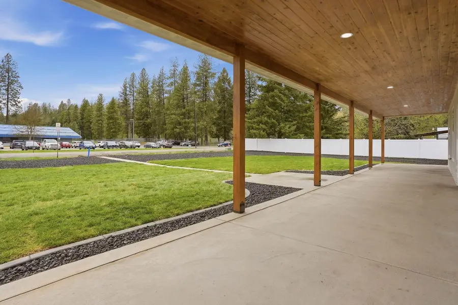 25720 N Yale Rd, Chattaroy, WA 99003 - #3