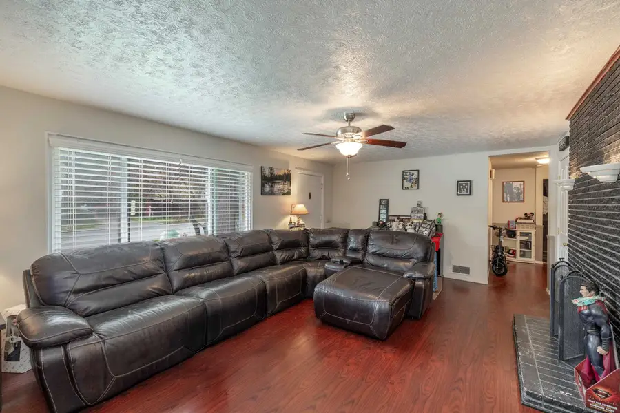 902 S Freya St, Spokane, WA 99202 - #3