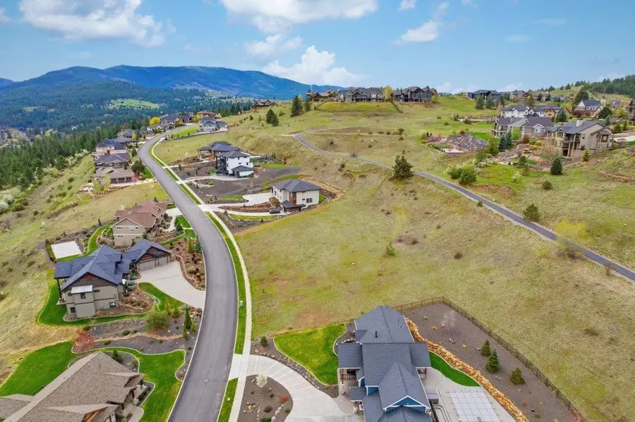 150 N Holiday Hills Dr, Liberty Lake, WA 99019 - #3