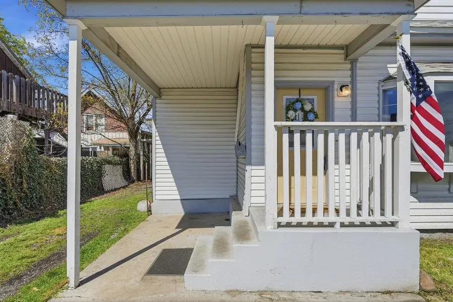 1208 W Knox Ave, Spokane, WA 99205 - #3