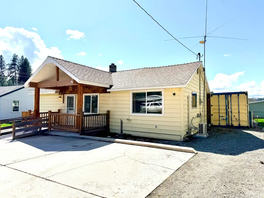 609 N Columbia Ave, Deer Park, WA 99006 - #3