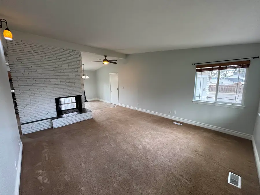 1604 S Woodlawn Rd, Spokane Valley, WA 99216 - #3