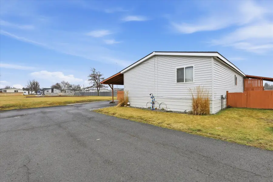 10510 W Richland Rd, Cheney, WA 99004 - #3
