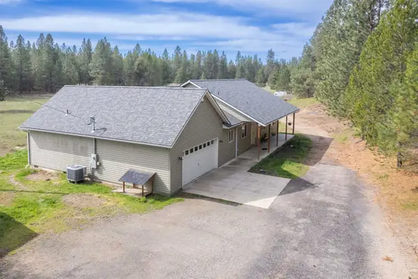 27509 N Perry Rd, Chattaroy, WA 99003
